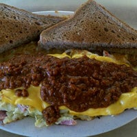 Photo taken at Tom&amp;#39;s #1 World Famous Chili Burgers by Gregg N. on 10/28/2011