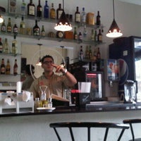 10/7/2011 tarihinde Leonardo A.ziyaretçi tarafından Pintas Bar &amp;amp; Lounge'de çekilen fotoğraf