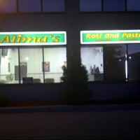 รูปภาพถ่ายที่ Alima&amp;#39;s Roti Shop โดย Sid F. เมื่อ 10/27/2011