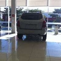 Photo taken at Hyundai Caoa by Cirlei C. on 5/25/2012
