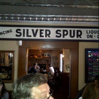 6/3/2011 tarihinde Triple Sziyaretçi tarafından Silver Spur Texas Smokehouse BBQ'de çekilen fotoğraf