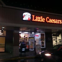 Photo taken at Little Caesars Pizza by Relly R. on 2/9/2012
