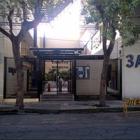 Photo taken at Facultad de Ciencias Quimicas by A1ekx on 7/31/2012
