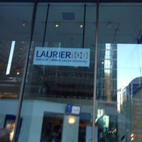 Снимок сделан в Laurier Toronto пользователем Randall H. 8/22/2012