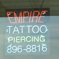 Снимок сделан в Empire Tattoo &amp;amp; Piercing Raleigh пользователем Richard B. 2/8/2012