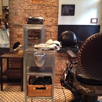 3/2/2012 tarihinde Diane- L.ziyaretçi tarafından Musa Salon'de çekilen fotoğraf