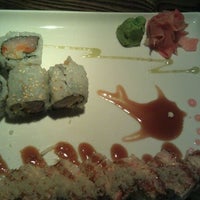 รูปภาพถ่ายที่ Kabuki Fusion Sushi &amp; Grill โดย alli v. เมื่อ 12/10/2011