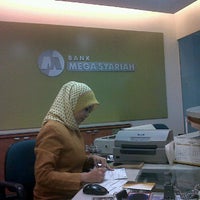 Bank Mega Syariah Kuningan 1 Pengunjung