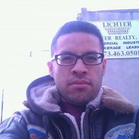 Photo taken at Hair Cuttery by Oscar D. on 12/2/2011