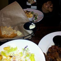 Photo taken at LongHorn Steakhouse by Ralph H. on 2/9/2012