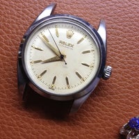 Foto tirada no(a) Knightsbridge Vintage Watches por Gregory A. em 11/30/2011