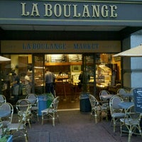 10/4/2011 tarihinde Adam M.ziyaretçi tarafından La Boulange de Market'de çekilen fotoğraf