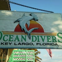 Foto tirada no(a) Ocean Divers por Ryan W. em 5/19/2011