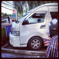 Photo taken at วินรถตู้พระราม 2 - รามคำแหง by kittawit p. on 7/21/2012