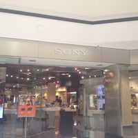 Photo taken at Sony Store by Benjamin S. on 4/11/2012