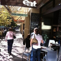 Foto tirada no(a) Eat cafe por Hylton C. em 5/8/2012