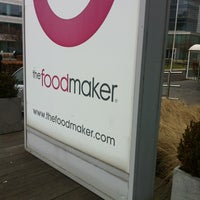 Photo taken at Foodmaker by Jasper on 2/29/2012