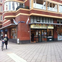 Photo taken at Centrale Vishandel by Hendrik U. on 3/1/2012