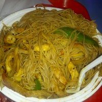 2/20/2012 tarihinde Shanelle C.ziyaretçi tarafından Golden Chopsticks Chinese Restaurant'de çekilen fotoğraf