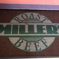 Foto tomada en Miller&#39;s Roast Beef - East Providence  por Aaron L. el 7/15/2012