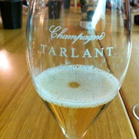 4/24/2012 tarihinde Arnaud D.ziyaretçi tarafından Champagne Tarlant'de çekilen fotoğraf