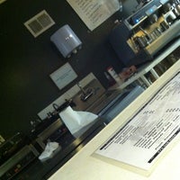Foto tomada en The Coffee Cave  por Tvrnvpgawd el 6/29/2012