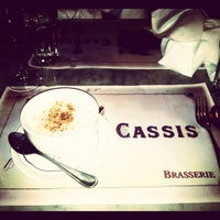 Foto tirada no(a) Brasserie Cassis por Krystie B. em 2/13/2012