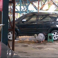 Photo taken at Lampiri Car Wash by Vicky R. on 6/26/2012