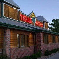 Photo taken at Texas Roadhouse by Kevin R. on 9/26/2011