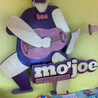 Снимок сделан в Mo&amp;#39;Joe Coffee House пользователем Bryan S. 5/12/2012