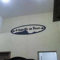 Photo taken at O SegreTo da Pizza by Thiago H. on 11/13/2011