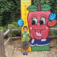 Photo taken at Curtis Orchard &amp;amp; Pumpkin Patch by Ileana on 8/19/2012