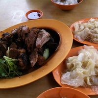 Photo taken at Tai Dong Teochew Braised Duck Rice by Kay on 7/4/2011