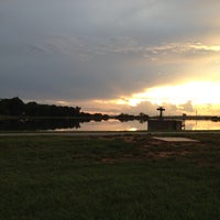 Photo taken at The Waterworks by Ozzie S. on 7/22/2012