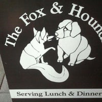 Photo prise au The Fox and Hounds par Josh J. le9/13/2011