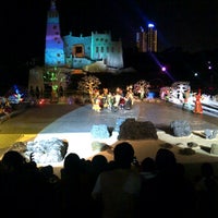Photo taken at Fantastique Magic Fountain Show by Avie L. on 2/18/2012