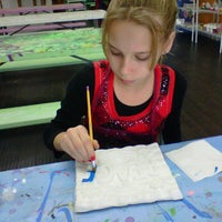 Foto tomada en Painting Fun Spot  por Florence B. el 11/26/2011