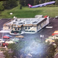 รูปภาพถ่ายที่ Hillsborough Star Diner &amp; Restaurant โดย &#39;Engin K. เมื่อ 1/16/2012