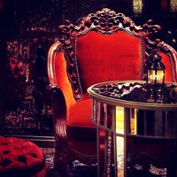 Foto diambil di Crimson Lounge oleh Philip P. pada 6/24/2012