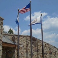 Das Foto wurde bei West Virginia Tourist Information Center von Jesse S. am 7/27/2011 aufgenommen