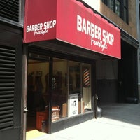 Foto tirada no(a) Freestyle Barber Shop por Benjamin R. em 4/14/2012