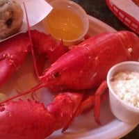 Foto scattata a Cyndi&amp;#39;s Dockside Restaurant da Taylor D. il 7/4/2012