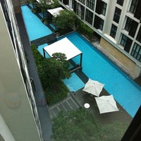 Photo taken at Swimming Pool by ปลาวาฬทราย ห. on 7/21/2011