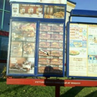 Photo taken at Burger King by Johnathan F. on 1/29/2012