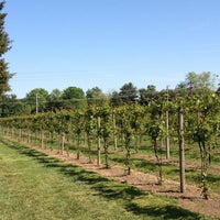 Das Foto wurde bei Buckingham Valley Vineyard &amp;amp; Winery von AJ T. am 5/19/2012 aufgenommen
