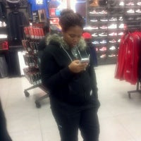 Foot Locker - 1165 Annapolis Mall