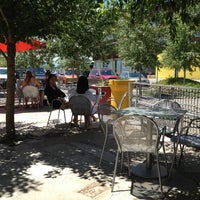 6/8/2012 tarihinde Matthew L.ziyaretçi tarafından Fuel Cafe'de çekilen fotoğraf
