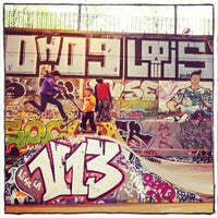 Photo taken at Skatepark de Bercy by Rod M. on 4/16/2012
