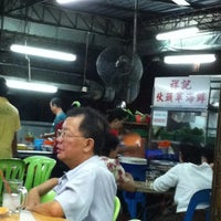 Photo taken at Tai Kie Lye Coffeeshop by Suet ying on 11/27/2011