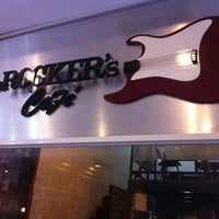 6/16/2012 tarihinde Chico M.ziyaretçi tarafından Rocker&amp;#39;s Café'de çekilen fotoğraf